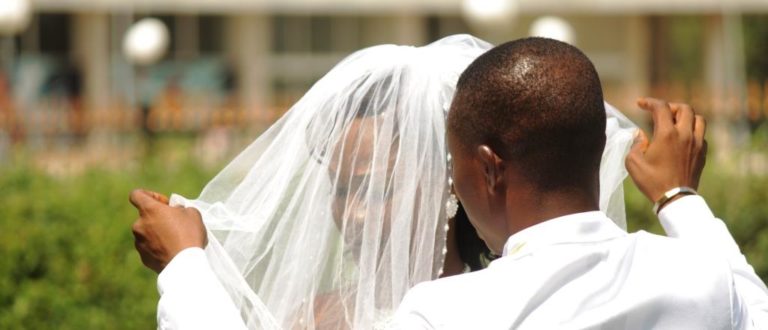Article : Cinq astuces pour se marier à moindre frais